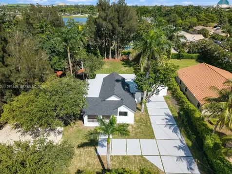 4800 SW 61st Avenue Davie FL 33314