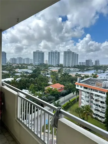 3180 S Ocean Drive Hallandale Beach FL 33009