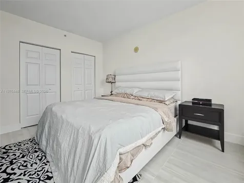 1755 E Hallandale Beach Boulevard Hallandale Beach FL 33009