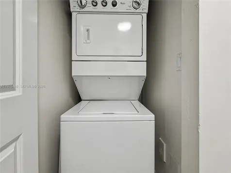 1755 E Hallandale Beach Boulevard Hallandale Beach FL 33009