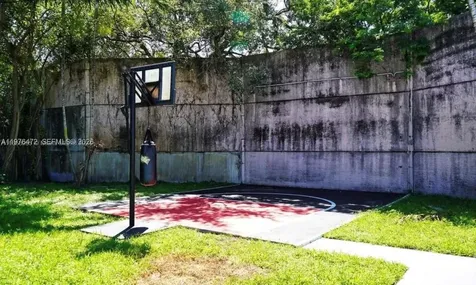 21020 NE 18th Court Miami FL 33179