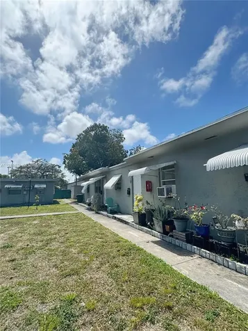 124 SE 4th Street Hallandale Beach FL 33009