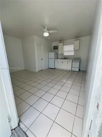 124 SE 4th Street Hallandale Beach FL 33009