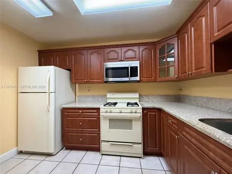 6977 SW 115th Place Miami FL 33173