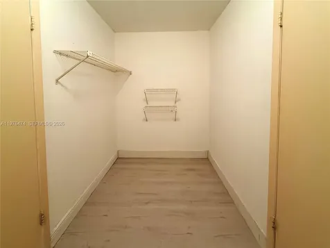 6977 SW 115th Place Miami FL 33173