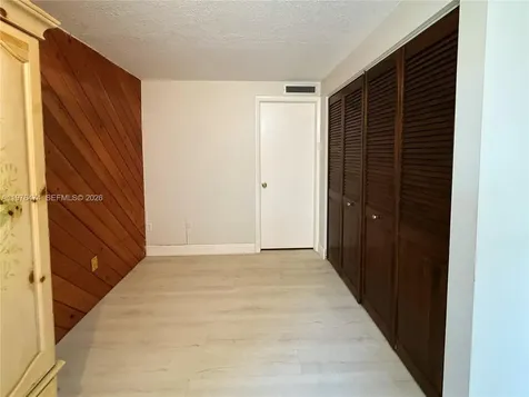 6977 SW 115th Place Miami FL 33173