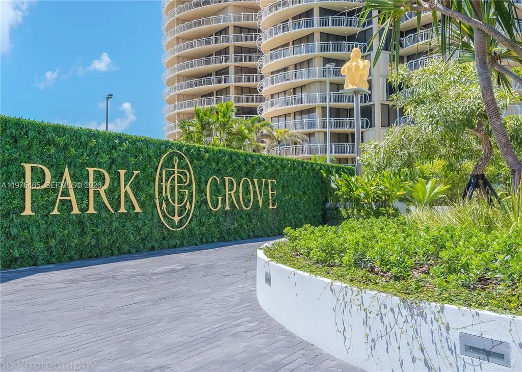 2831 S Bayshore Drive Miami FL 33133