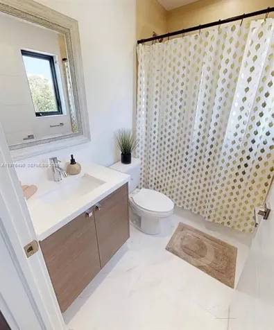 1501 N 17th Avenue Hollywood FL 33020
