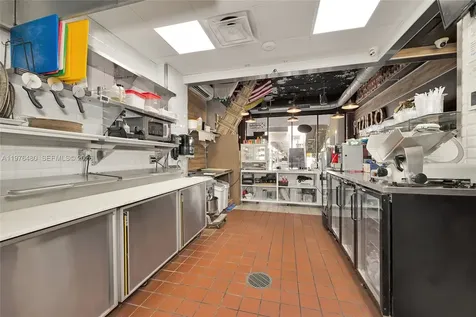 7293 NW 36st Miami FL 33166