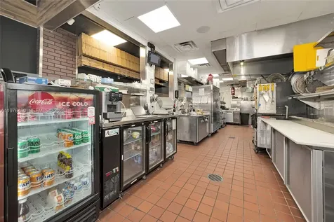 7293 NW 36st Miami FL 33166