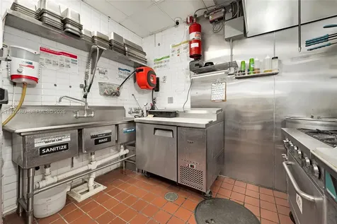 7293 NW 36st Miami FL 33166
