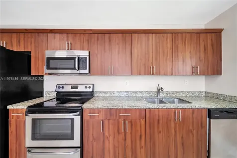 592 NE 150th Street Miami FL 33161