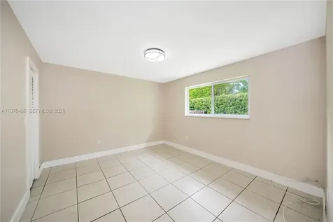 592 NE 150th Street Miami FL 33161