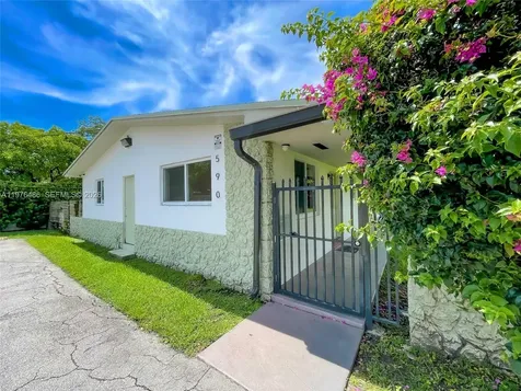 592 NE 150th Street Miami FL 33161