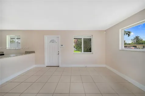 592 NE 150th Street Miami FL 33161