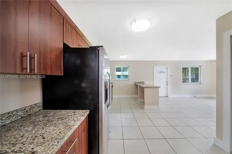 592 NE 150th Street Miami FL 33161