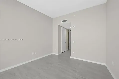 851 NE 1st Avenue Miami FL 33132