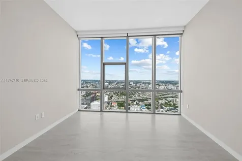 851 NE 1st Avenue Miami FL 33132
