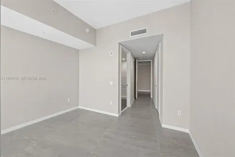 851 NE 1st Avenue Miami FL 33132