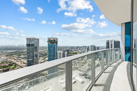 851 NE 1st Avenue Miami FL 33132