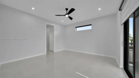 910 NW 36 Cape Coral FL 33993