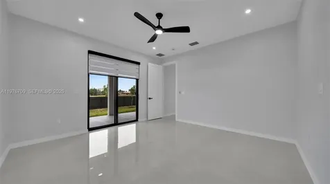 910 NW 36 Cape Coral FL 33993