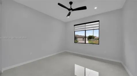 910 NW 36 Cape Coral FL 33993