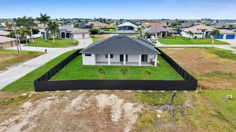 910 NW 36 Cape Coral FL 33993
