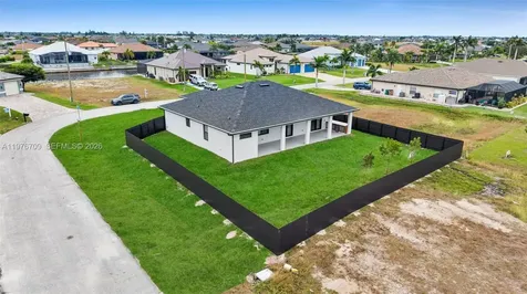 910 NW 36 Cape Coral FL 33993