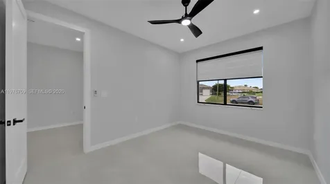 910 NW 36 Cape Coral FL 33993