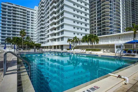 4747 Collins Avenue Miami Beach FL 33140