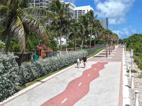 4747 Collins Avenue Miami Beach FL 33140