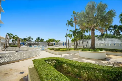 4747 Collins Avenue Miami Beach FL 33140
