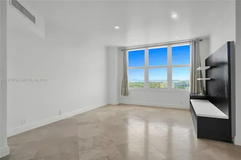 4747 Collins Avenue Miami Beach FL 33140