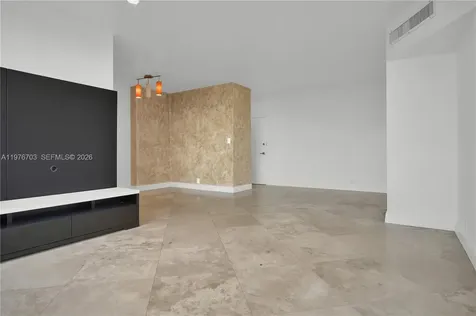 4747 Collins Avenue Miami Beach FL 33140
