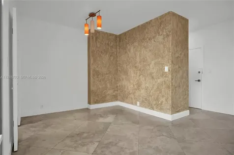 4747 Collins Avenue Miami Beach FL 33140