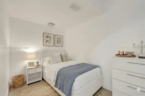 1880 S Treasure Drive North Bay Village FL 33141