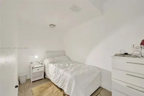1880 S Treasure Drive North Bay Village FL 33141
