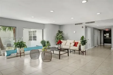 1880 S Treasure Drive North Bay Village FL 33141
