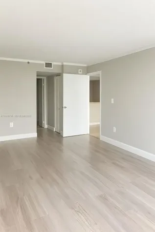 555 NE 15th Street Miami FL 33132