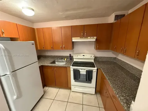 4732 SW 33rd Avenue Dania Beach FL 33312