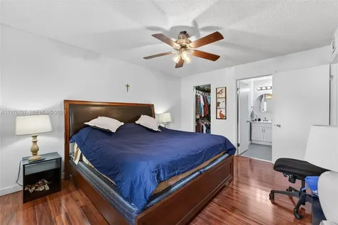 9748 S Belfort Circle Tamarac FL 33321