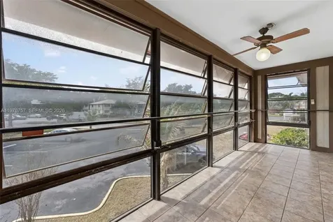 9748 S Belfort Circle Tamarac FL 33321