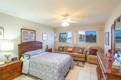 1201 SW 141st Avenue Pembroke Pines FL 33027