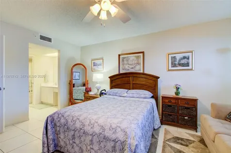 1201 SW 141st Avenue Pembroke Pines FL 33027