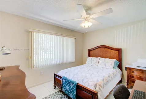 1201 SW 141st Avenue Pembroke Pines FL 33027