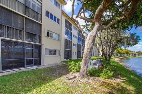 1201 SW 141st Avenue Pembroke Pines FL 33027