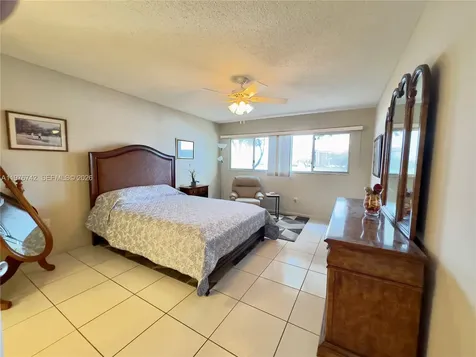 1201 SW 141st Avenue Pembroke Pines FL 33027