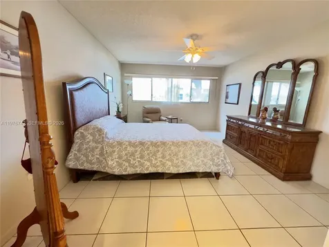 1201 SW 141st Avenue Pembroke Pines FL 33027