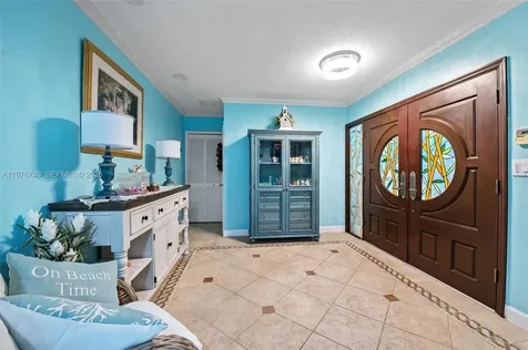 9838 SW 94th Terrace Miami FL 33176